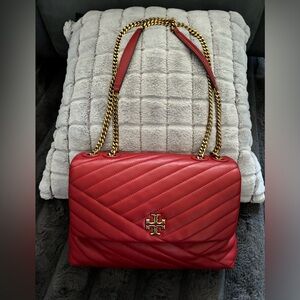 TORI BURCH - Kira Chevron Convertible Bag